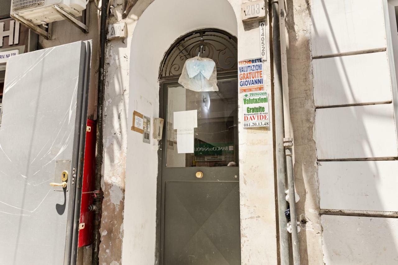 Napoli Suite Caravaggio Apartment Esterno foto