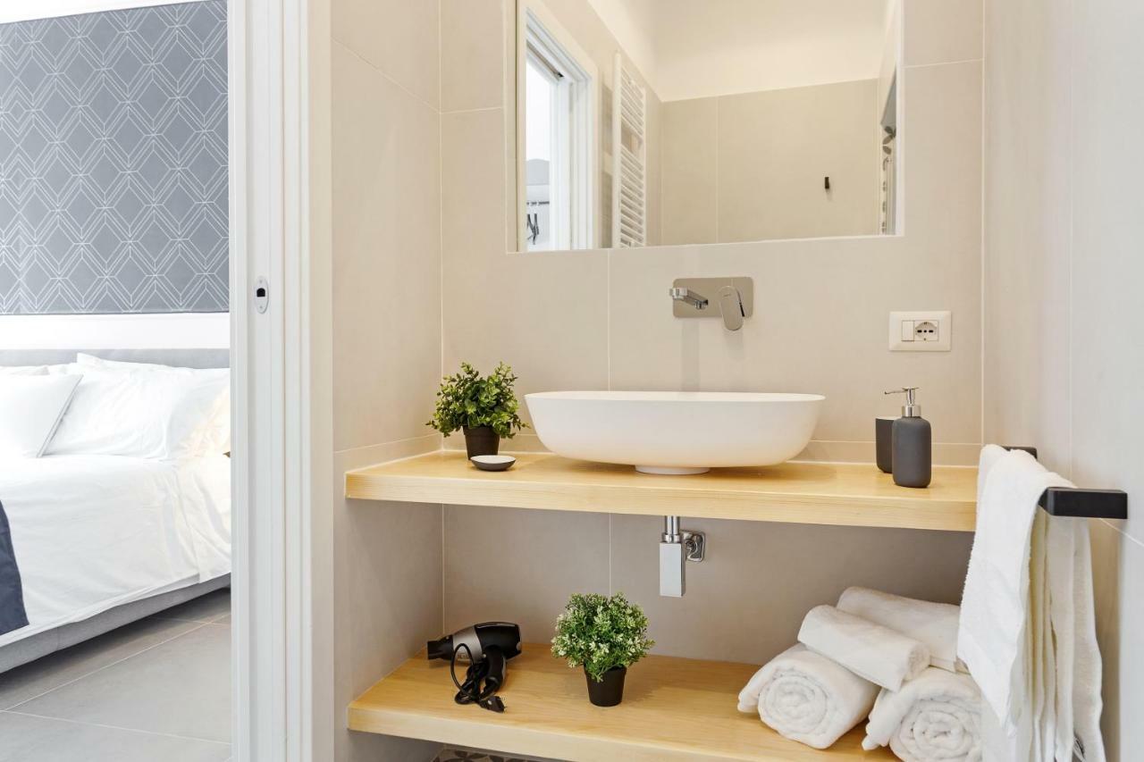 Napoli Suite Caravaggio Apartment Esterno foto