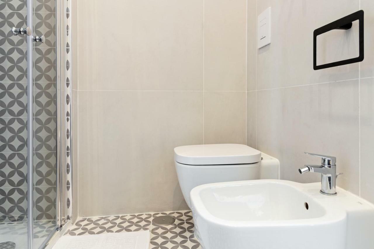 Napoli Suite Caravaggio Apartment Esterno foto